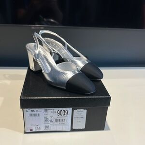 CHANEL Silver and Black Slingback Slingback Heels